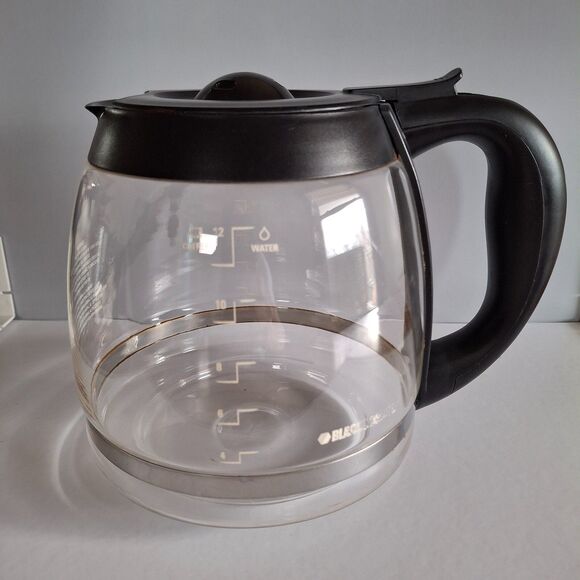 Black & Decker Glass Carafe Pot Maker Replacement Part Parts 12 Cup - Picture 1 of 2